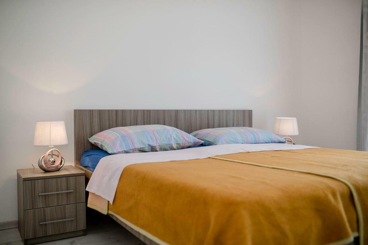 Apartman Jasmina Banjol Exterior foto