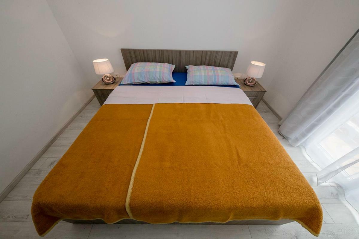 Apartman Jasmina Banjol Exterior foto